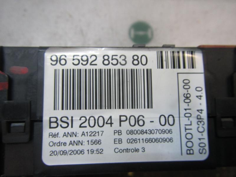 Recambio de caja reles / fusibles para peugeot 207 1.4 hdi referencia OEM IAM   