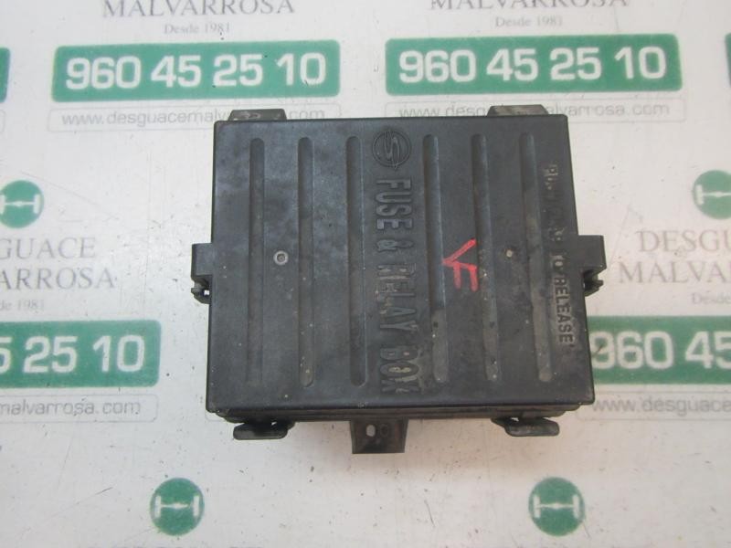 Recambio de caja reles / fusibles para ssangyong rexton 2.7 turbodiesel cat referencia OEM IAM   
