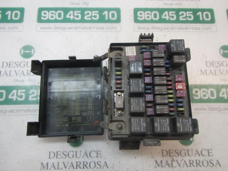 Recambio de caja reles / fusibles para ssangyong rexton 2.7 turbodiesel cat referencia OEM IAM   