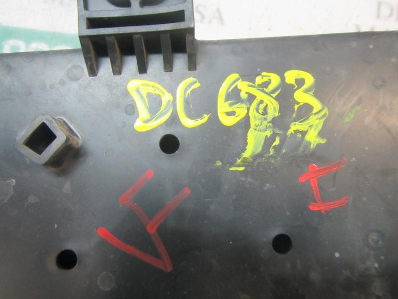 Recambio de caja reles / fusibles para ssangyong rexton 2.7 turbodiesel cat referencia OEM IAM   