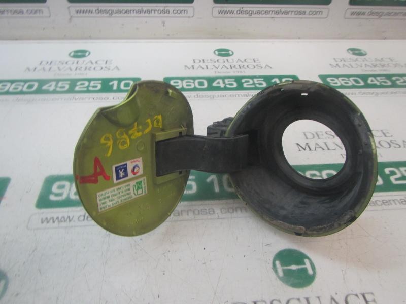Recambio de tapa combustible para peugeot 308 1.6 16v referencia OEM IAM   