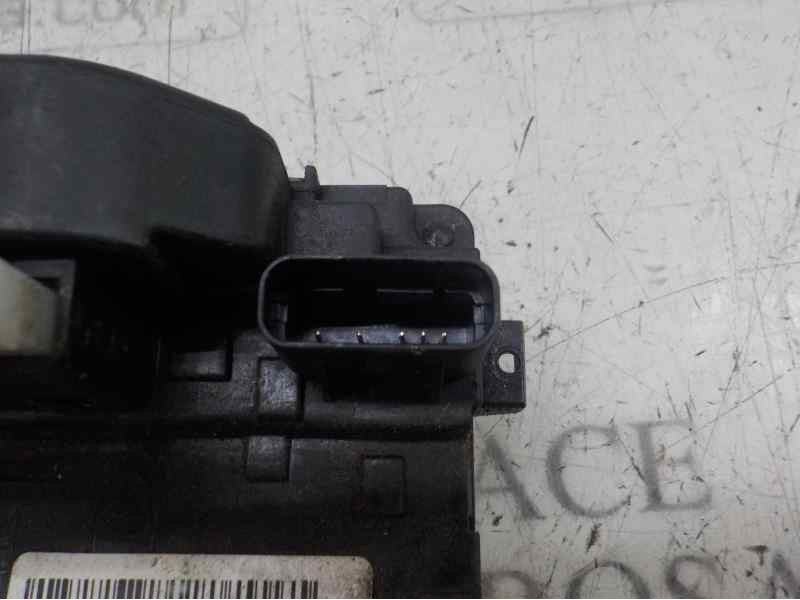 Recambio de cerradura puerta trasera derecha para hyundai i30 classic referencia OEM IAM 814202L010  