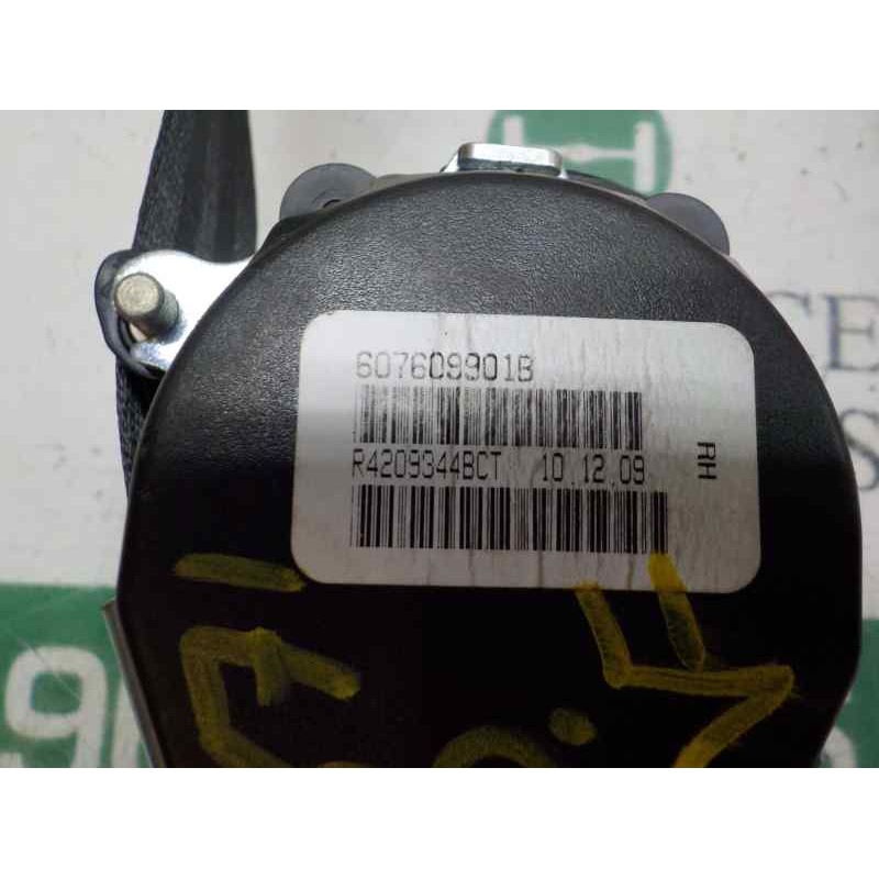 Recambio de cinturon seguridad trasero derecho para volkswagen golf vi variant (aj5) advance referencia OEM IAM 1K9857806RAA 607