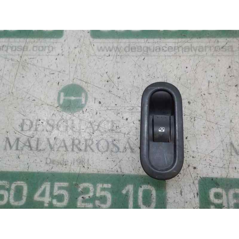 Recambio de mando elevalunas trasero derecho para renault kangoo 1.5 dci diesel fap referencia OEM IAM   