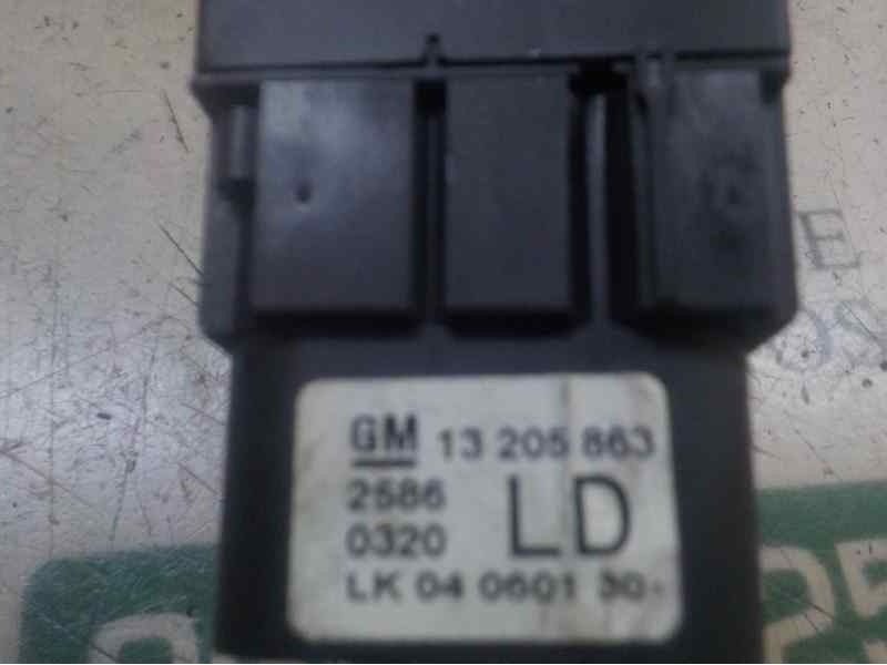 Recambio de mando luces para opel zafira b 1.9 cdti referencia OEM IAM   