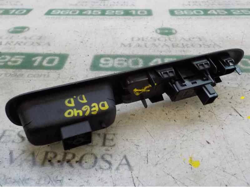 Recambio de mando elevalunas delantero derecho para peugeot 3008 1.6 hdi fap referencia OEM IAM   