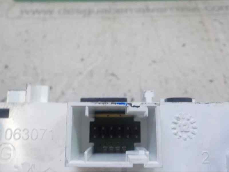 Recambio de mando calefaccion / aire acondicionado para peugeot 208 1.2 12v vti referencia OEM IAM 9672248380 96722483ZD 