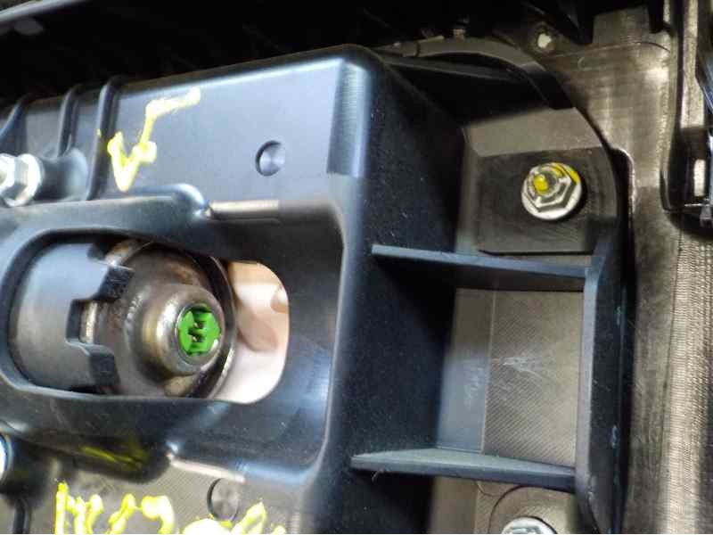 Recambio de salpicadero para mercedes-benz clase c (w204) berlina 1.8 cgi cat referencia OEM IAM   