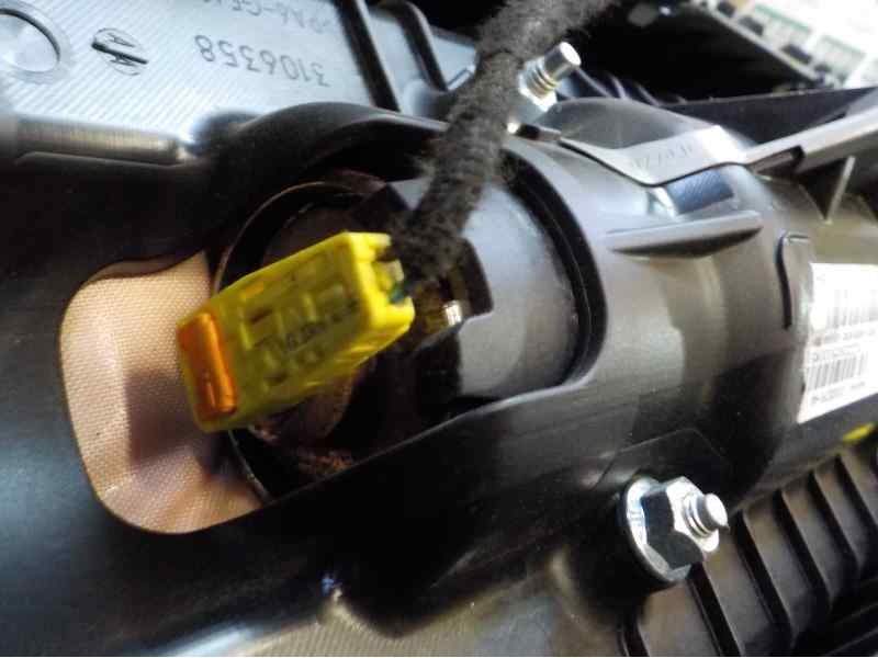 Recambio de salpicadero para mercedes-benz clase c (w204) berlina 1.8 cgi cat referencia OEM IAM   