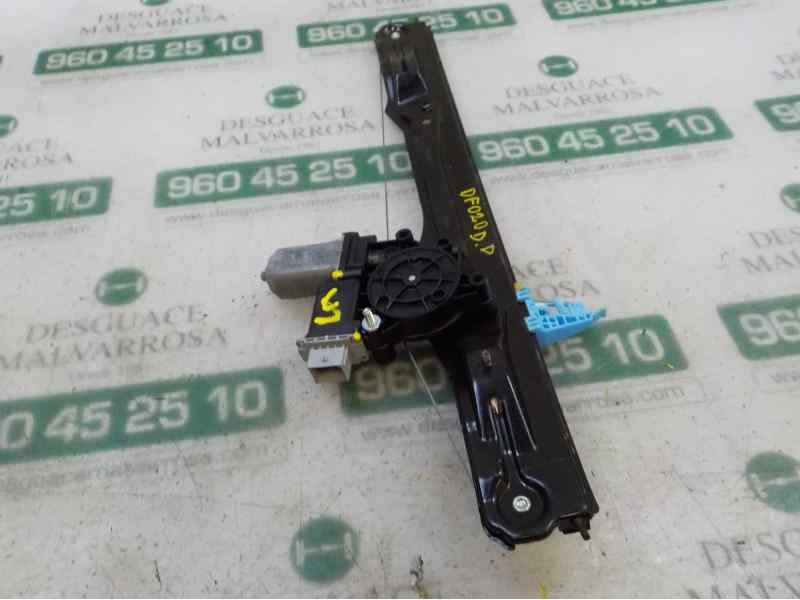 Recambio de elevalunas delantero derecho para fiat doblo 1.3 16v jtd cat referencia OEM IAM 51810879 5180879 
