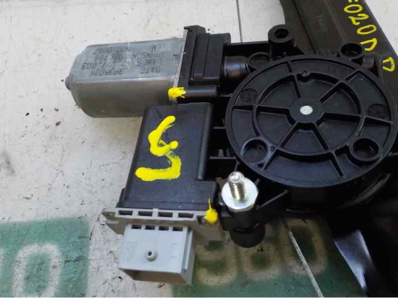 Recambio de elevalunas delantero derecho para fiat doblo 1.3 16v jtd cat referencia OEM IAM 51810879 5180879 