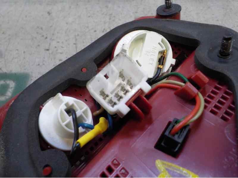 Recambio de piloto trasero izquierdo interior para kia cee´d 1.4 cat referencia OEM IAM 92403A2020  