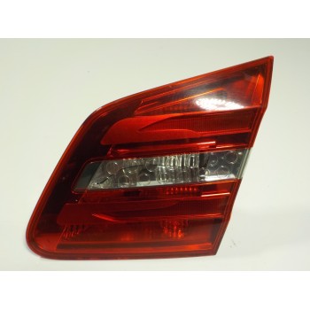 PILOTO TRASERO DERECHO INTERIOR A2469066400 A2469066400 