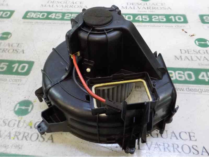 Recambio de motor calefaccion para bmw serie 5 lim. (f10) 530d xdrive referencia OEM IAM 64119242607  
