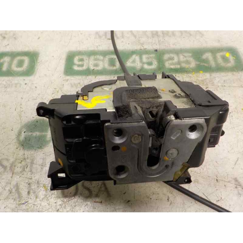 Recambio de cerradura puerta delantera derecha para renault clio iii 1.2 16v referencia OEM IAM   