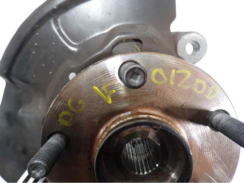 Recambio de mangueta delantera derecha para toyota auris 1.4 turbodiesel cat referencia OEM IAM 4321102171  