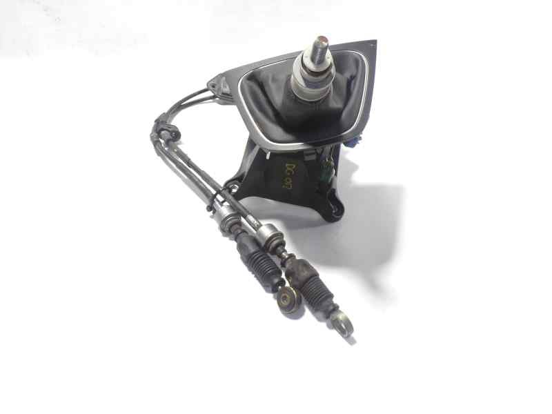 Recambio de palanca cambio para toyota auris 1.4 turbodiesel cat referencia OEM IAM 3353002240  