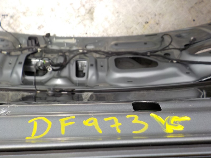 Recambio de porton trasero para audi q7 (4l) 3.0 v6 24v tdi referencia OEM IAM 4L0827023  