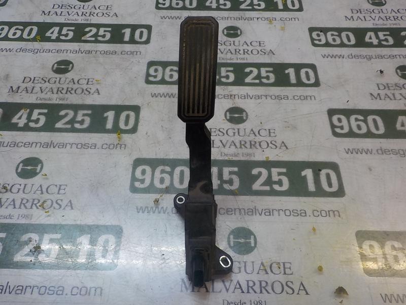 Recambio de potenciometro pedal para toyota auris 1.4 turbodiesel cat referencia OEM IAM 7811002011  