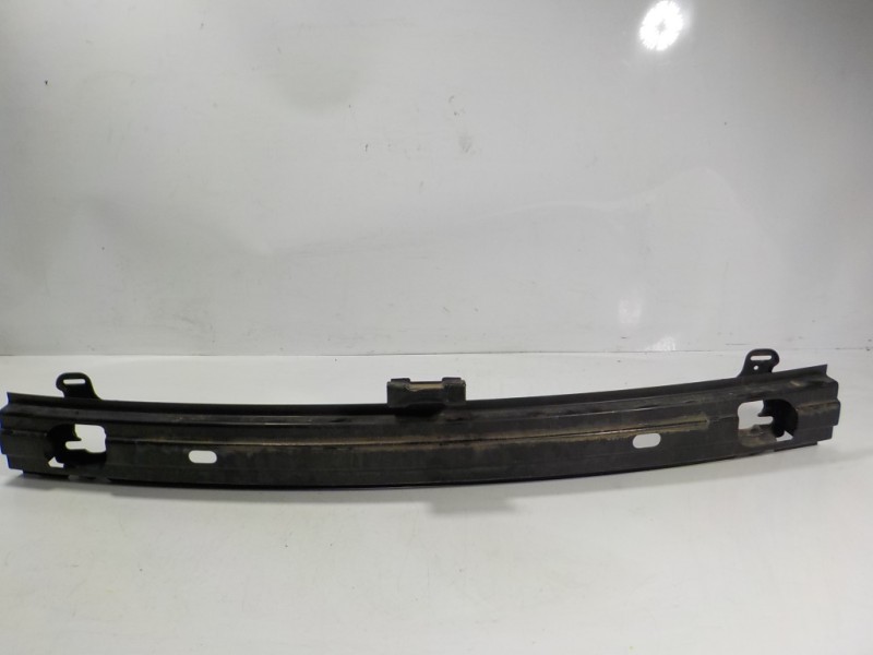 Recambio de refuerzo paragolpes delantero para kia rio 1.4 cat referencia OEM IAM   