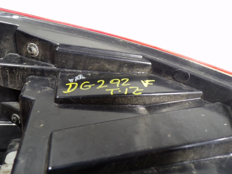 Recambio de piloto trasero izquierdo para kia rio 1.2 cat referencia OEM IAM 924011W210  