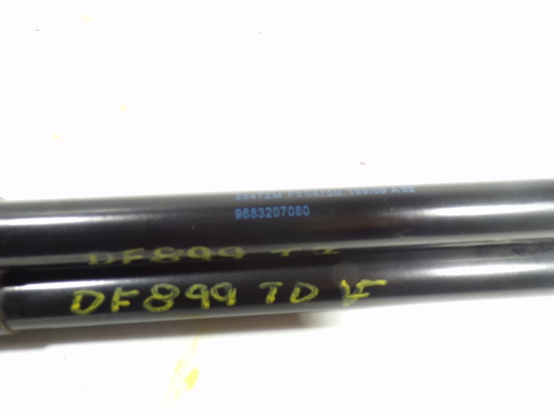 Recambio de amortiguadores maletero / porton para peugeot 3008 1.6 hdi fap referencia OEM IAM   