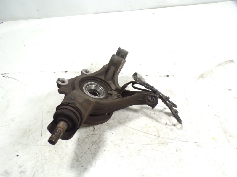 Recambio de mangueta delantera derecha para peugeot partner kasten 1.6 16v hdi fap referencia OEM IAM 364796  