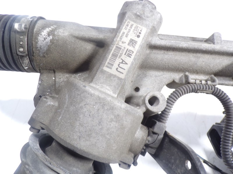 Recambio de cremallera direccion para opel insignia berlina 2.0 cdti cat referencia OEM IAM 13376584 13376584 