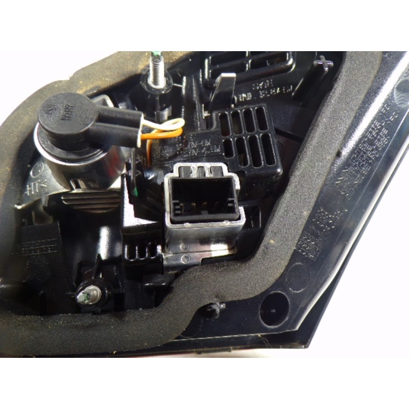 Recambio de piloto trasero izquierdo interior para volkswagen cc (358) 2.0 tdi referencia OEM IAM 3C8945307S 3C8945307S 