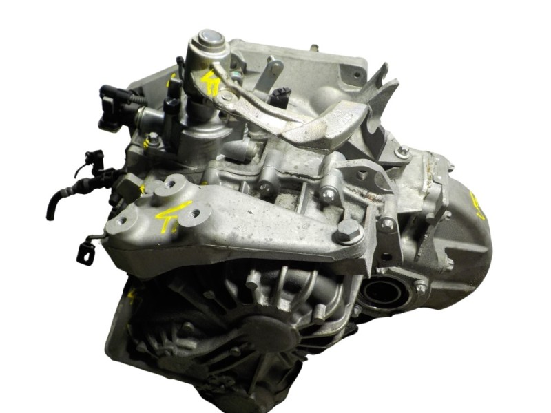 Recambio de caja cambios para opel insignia berlina 2.0 cdti cat referencia OEM IAM 55584363 M32 