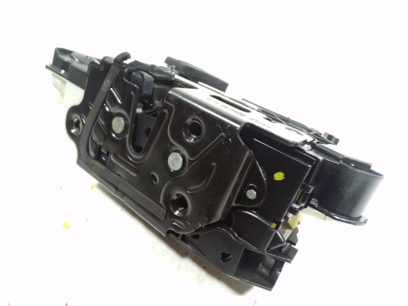 Recambio de cerradura puerta delantera izquierda para skoda yeti 1.2 tsi referencia OEM IAM 5K1837015C 5E1837015A 