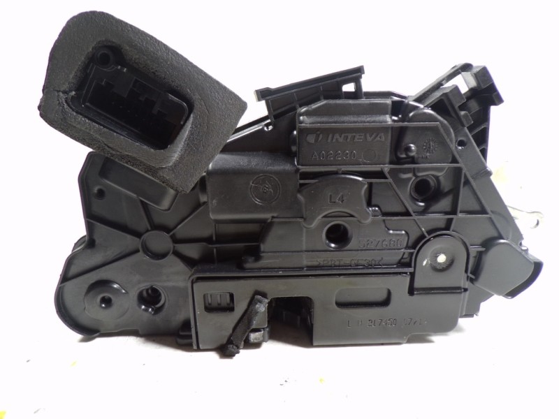 Recambio de cerradura puerta delantera izquierda para skoda yeti 1.2 tsi referencia OEM IAM 5K1837015C 5E1837015A 