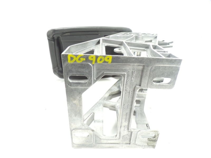 Recambio de apoyabrazos central para audi q3 (8u) 2.0 tdi (130kw) advance quattro referencia OEM IAM 8U0864283A6PS  