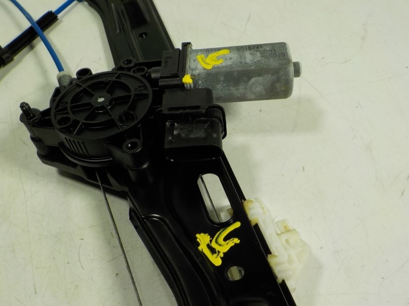 Recambio de elevalunas delantero izquierdo para bmw serie 3 lim. (f30) 318d referencia OEM IAM 51337281885 13262410 13262410