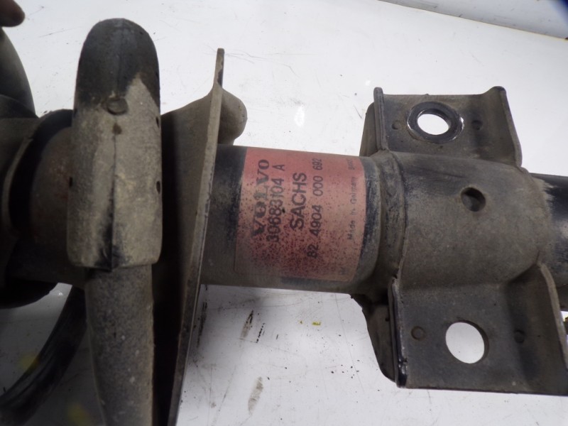 Recambio de amortiguador delantero derecho para volvo xc90 2.4 diesel cat referencia OEM IAM 31429412 30683104A 