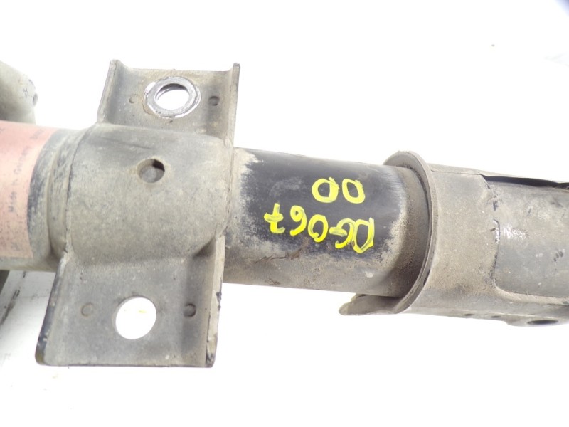 Recambio de amortiguador delantero derecho para volvo xc90 2.4 diesel cat referencia OEM IAM 31429412 30683104A 