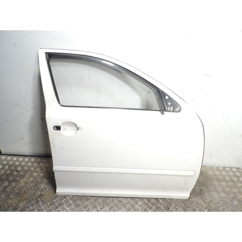 Recambio de puerta delantera derecha para skoda octavia berlina (1z3) collection referencia OEM IAM 1Z0831056  