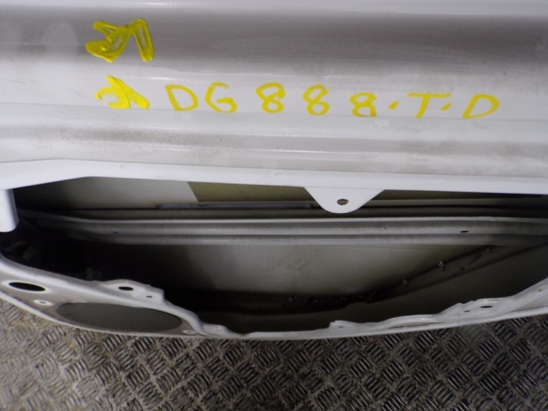 Recambio de puerta trasera derecha para skoda octavia berlina (1z3) collection referencia OEM IAM 1Z5833056  