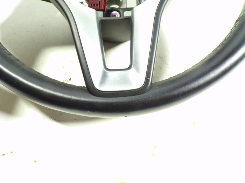 Recambio de volante para mercedes-benz clase b (w246) 1.8 cdi cat referencia OEM IAM A24646038039E38  