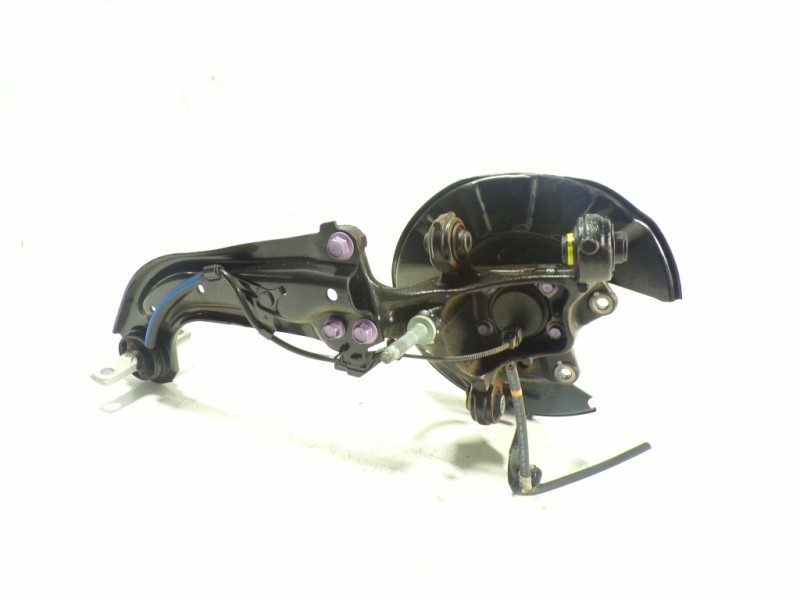 Recambio de mangueta trasera izquierda para toyota rav4 hybrid fwd referencia OEM IAM 4230542060  