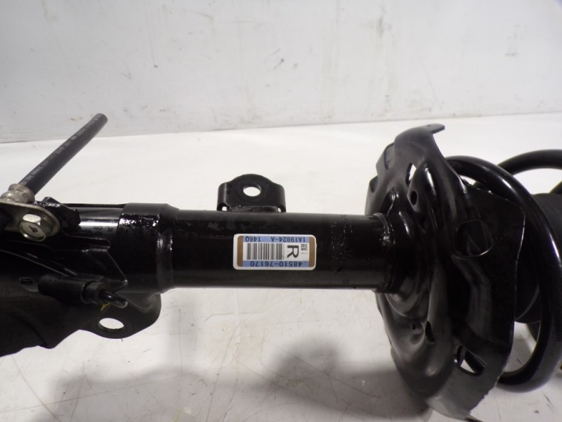 Recambio de amortiguador delantero derecho para lexus ux (za10) 250h referencia OEM IAM 4851080A67 4851076170 