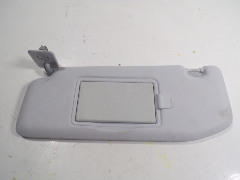 Recambio de parasol izquierdo para peugeot 208 1.2 12v e-vti referencia OEM IAM 16125932PR  