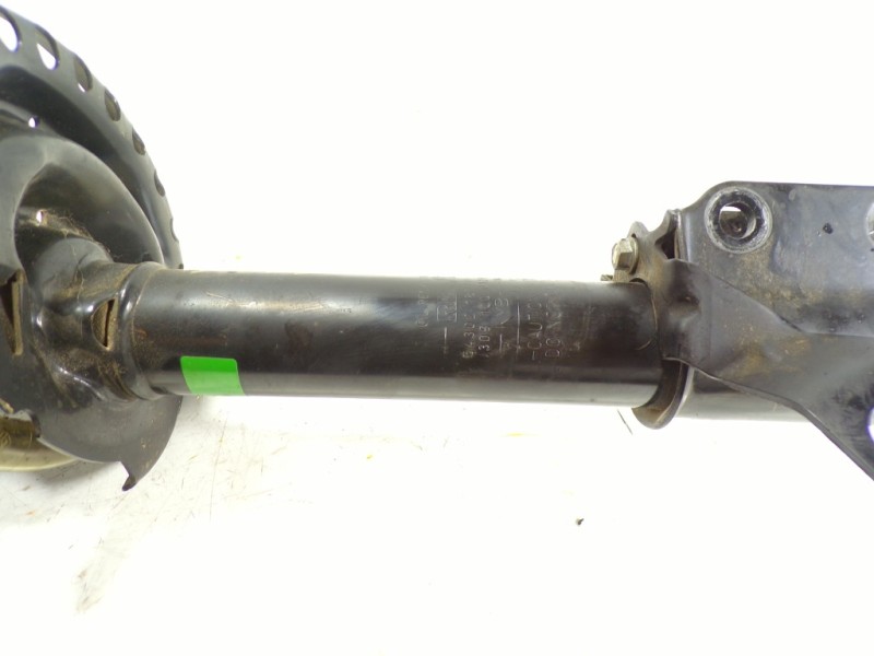 Recambio de amortiguador delantero izquierdo para dacia sandero stepway referencia OEM IAM 543021807R 543021807R 