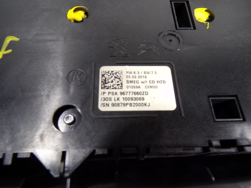 Recambio de mando multifuncion para peugeot 308 1.2 12v e-thp referencia OEM IAM  96777660ZD 