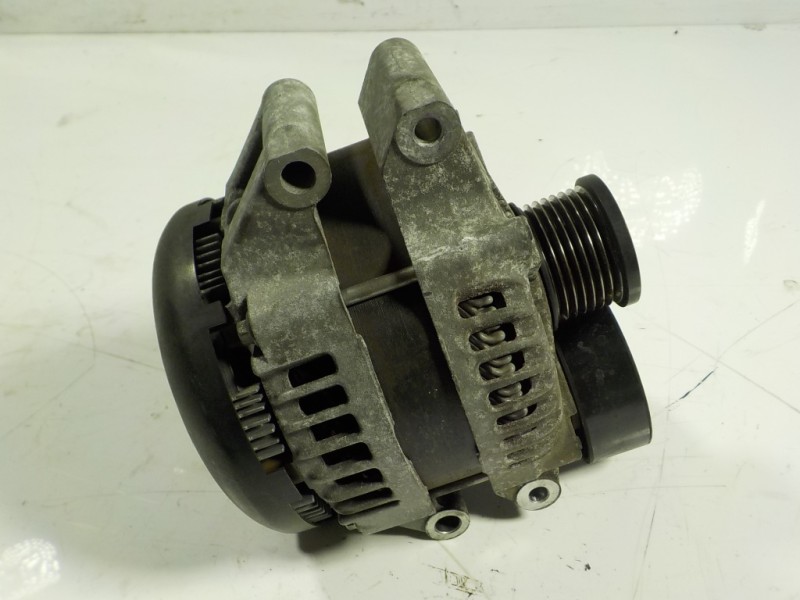 Recambio de alternador para bmw serie 3 berlina (e90) 320i referencia OEM IAM  7550468 