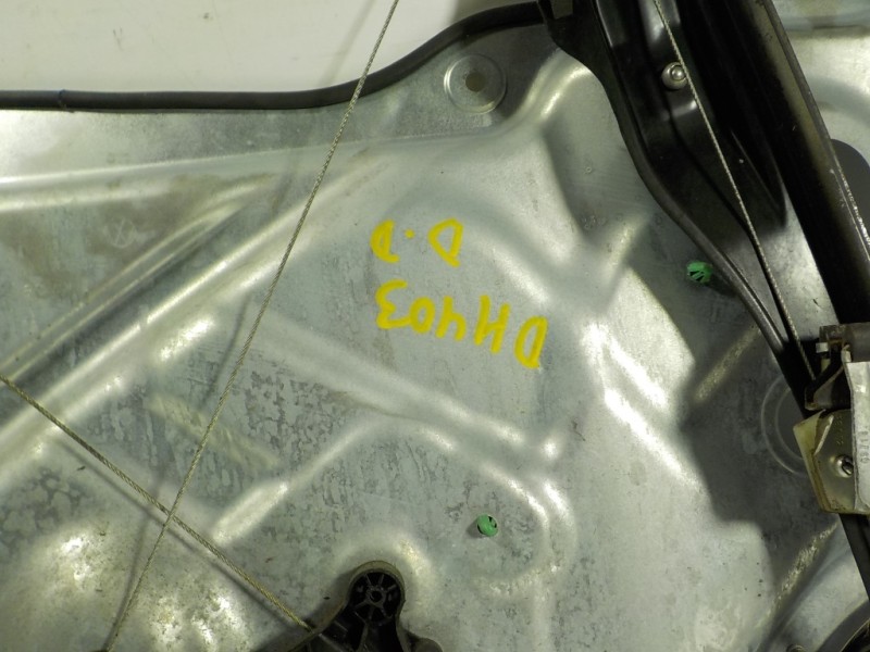 Recambio de elevalunas delantero derecho para volkswagen tiguan (5n2) 2.0 tdi referencia OEM IAM 5N0837462 5N2837730D 083830