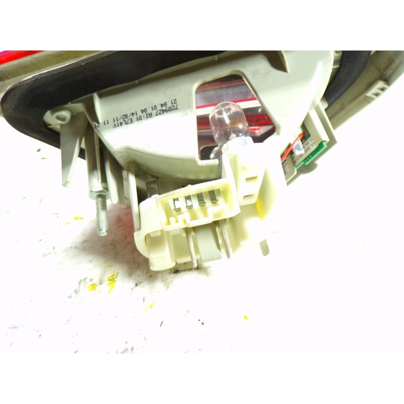 Recambio de piloto trasero izquierdo interior para bmw serie 3 berlina (e90) 2.0 turbodiesel cat referencia OEM IAM  7289427 