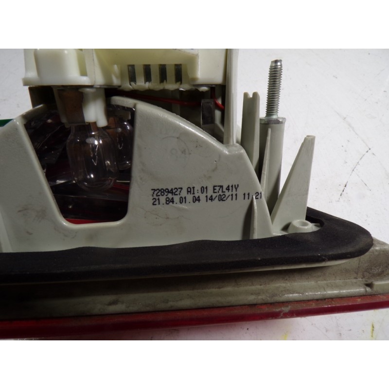 Recambio de piloto trasero izquierdo interior para bmw serie 3 berlina (e90) 2.0 turbodiesel cat referencia OEM IAM  7289427 