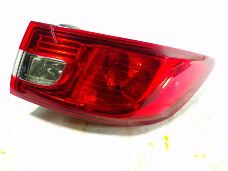 Recambio de piloto trasero derecho para renault clio iv 1.5 dci diesel fap referencia OEM IAM  265502631R 