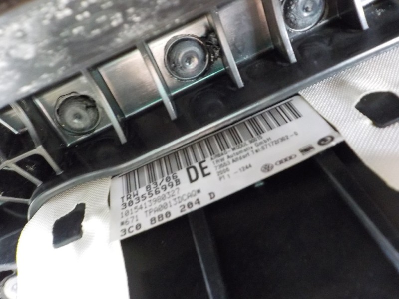 Recambio de salpicadero para volkswagen passat variant (3c5) 1.9 tdi referencia OEM IAM 3C1857004ATKV 3C0880204D 
